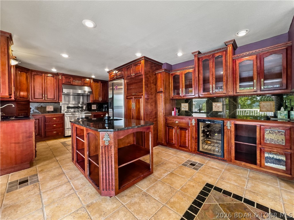 2209 Standing Rock Road Camdenton, MO 65020 - Photo 15 of 70 Kitchen/ Work Island