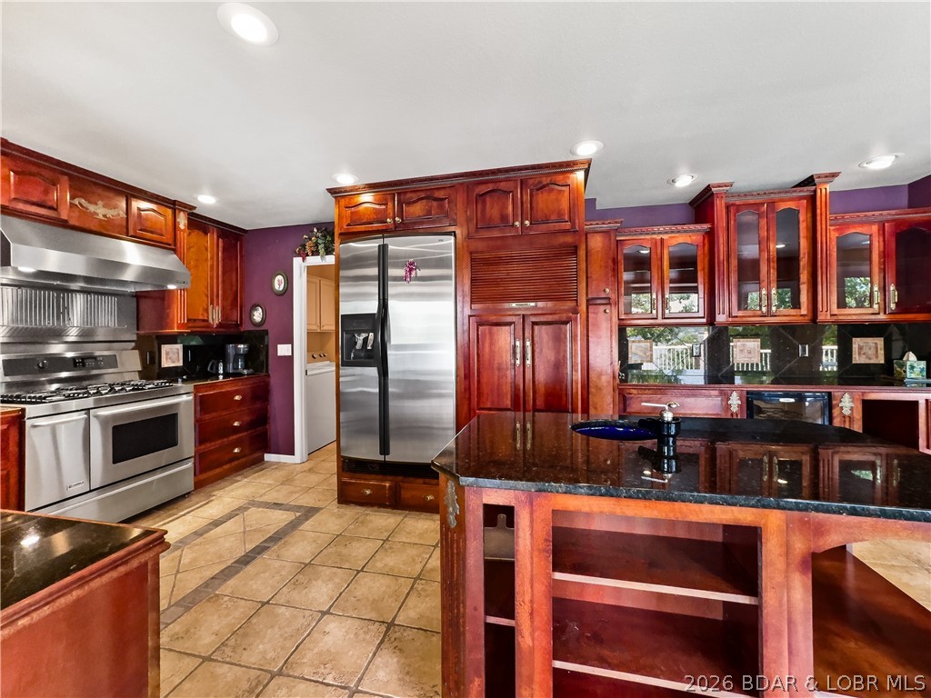 2209 Standing Rock Road Camdenton, MO 65020 - Photo 18 of 70 Kitchen