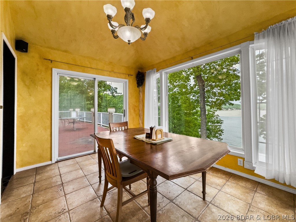 2209 Standing Rock Road Camdenton, MO 65020 - Photo 20 of 70 Dining Room