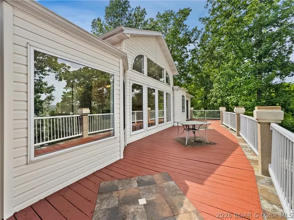 $990,000 | 2209 Standing Rock Road, Camdenton, MO 65020