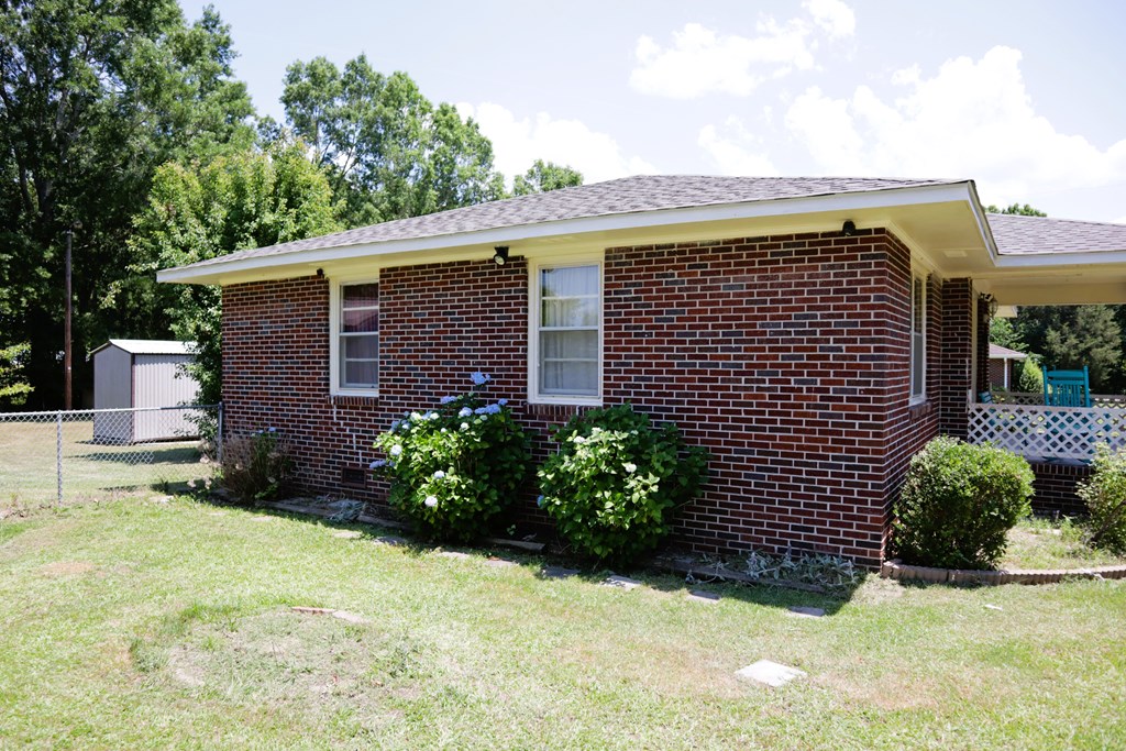 700 Rice Street Calhoun Falls, SC 29628 - Photo 20 of 21