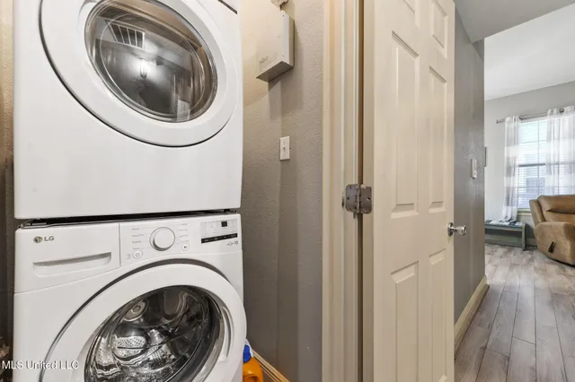 $299,000 | 699 Dunbar Avenue, Unit 302, Bay St. Louis, MS 39520