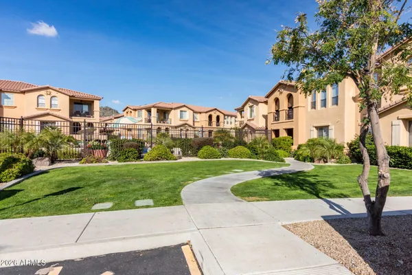 $410,000 | 10655 North 9th Street, Unit 213, Phoenix, AZ 85020