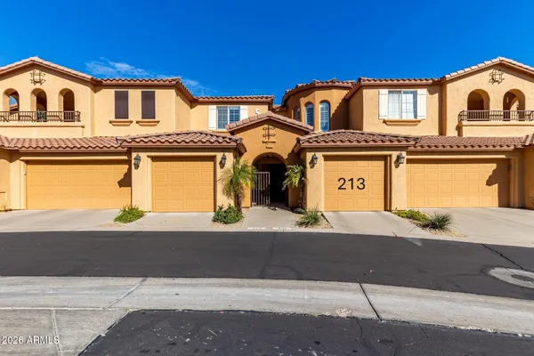 $410,000 | 10655 North 9th Street, Unit 213, Phoenix, AZ 85020