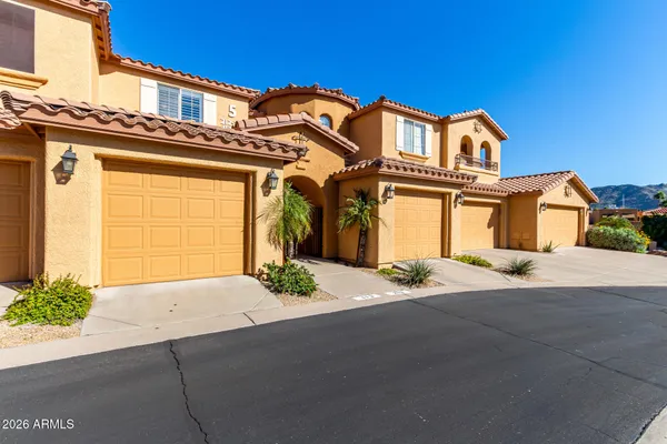 $410,000 | 10655 North 9th Street, Unit 213, Phoenix, AZ 85020