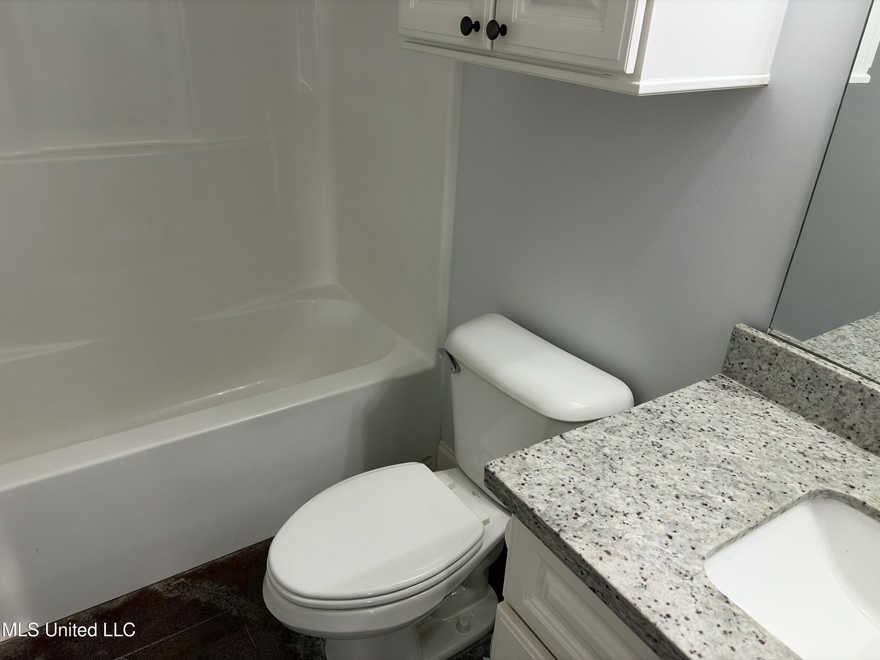 305 Flagstone Drive Brandon, MS 39042 - Photo 23 of 29 IMG_20251106_115114