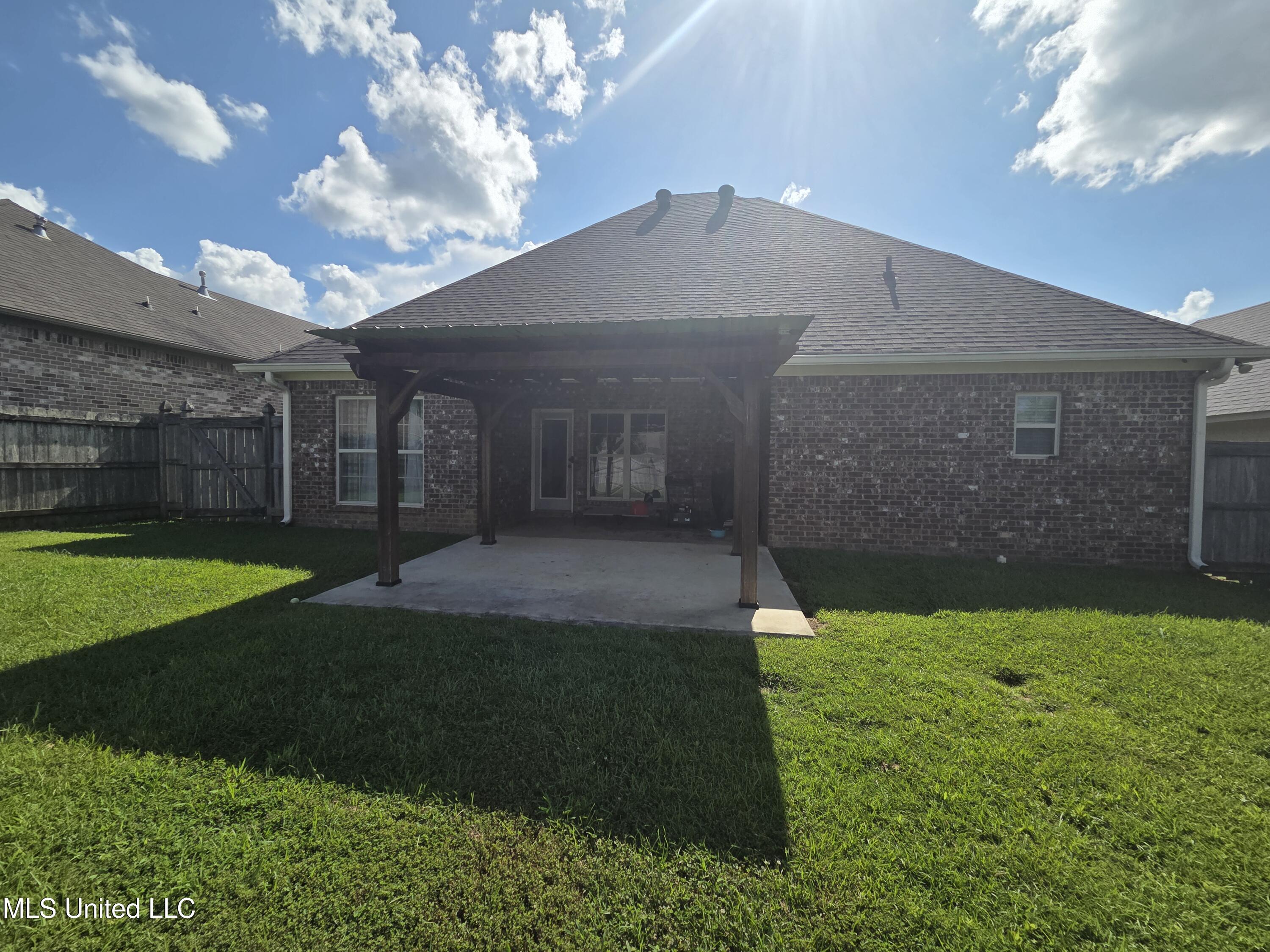 305 Flagstone Drive Brandon, MS 39042 - Photo 29 of 29 20250714_161710