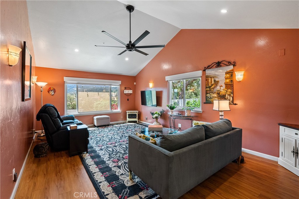 7215 San Gabriel Road Atascadero, CA 93422 - Photo 24 of 74 a living room with furniture rug and window