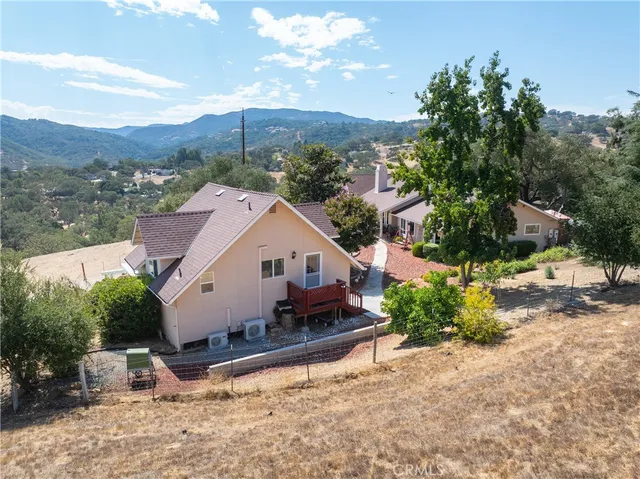 a view of a outdoor seating area with furniture