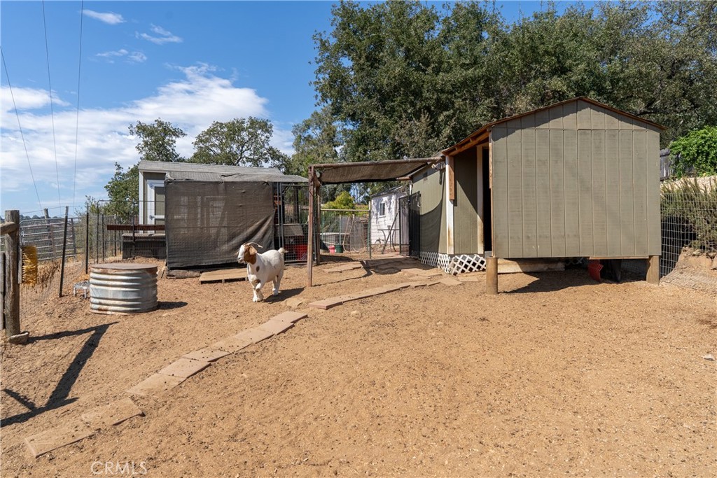 7215 San Gabriel Road Atascadero, CA 93422 - Photo 61 of 74 a view of a house with backyard and sitting area