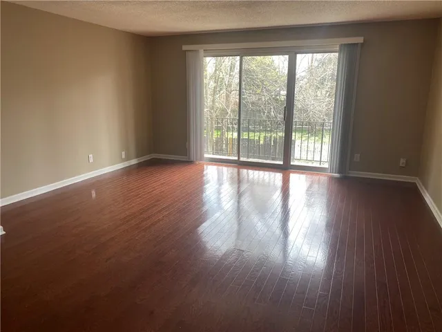 $1,150,000 | 4143-4157 Roanoke Road, Kansas City, MO 64111