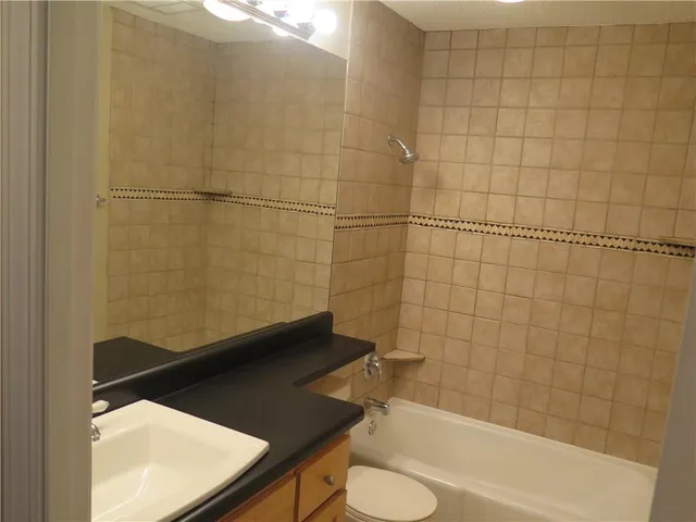 $1,150,000 | 4143-4157 Roanoke Road, Kansas City, MO 64111