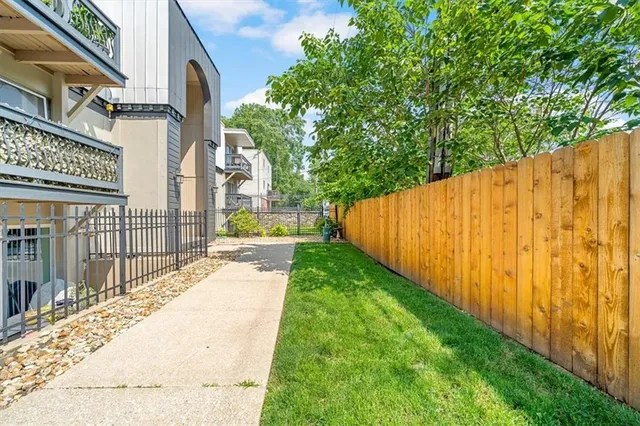 $1,150,000 | 4143-4157 Roanoke Road, Kansas City, MO 64111