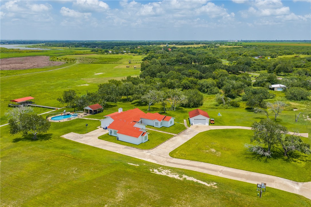8259 Baldwin Avenue Mathis, TX 78368 - Photo 4 of 40