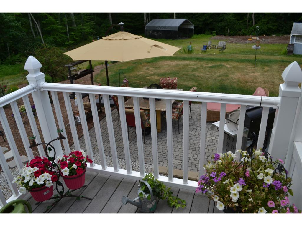 43 Floyd Road Derry, NH 03038 - Photo 13 of 24