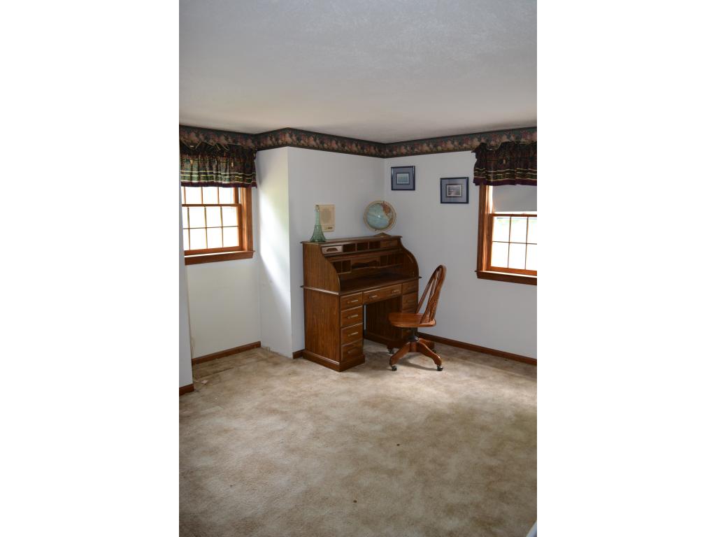 43 Floyd Road Derry, NH 03038 - Photo 20 of 24