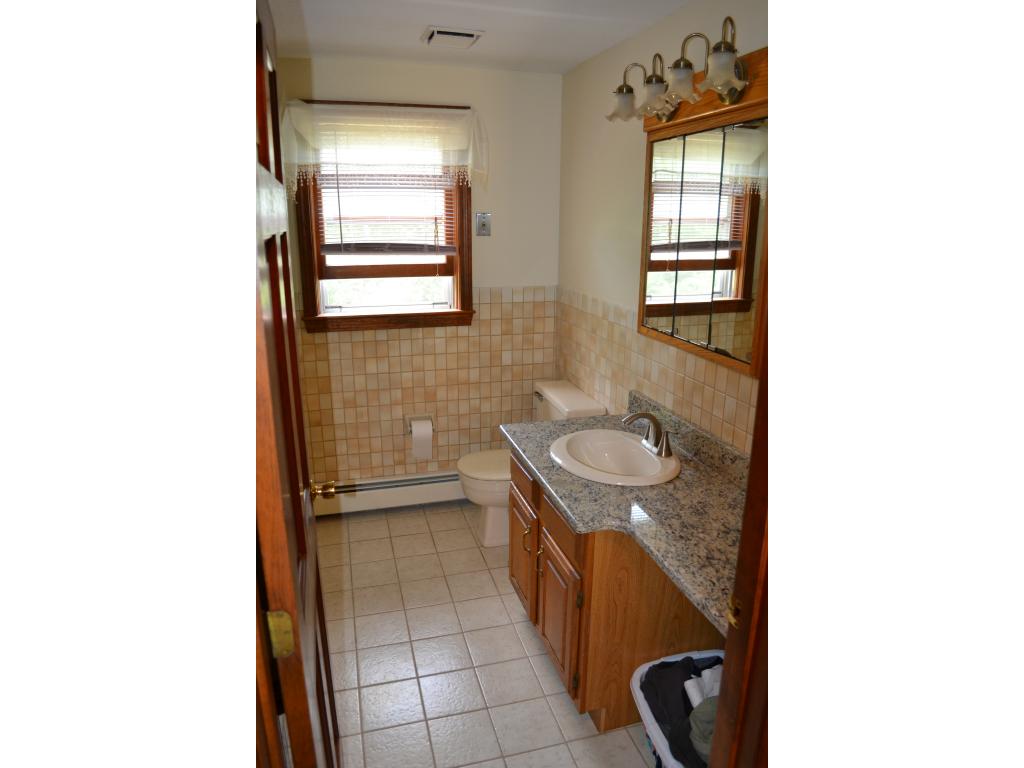 43 Floyd Road Derry, NH 03038 - Photo 21 of 24