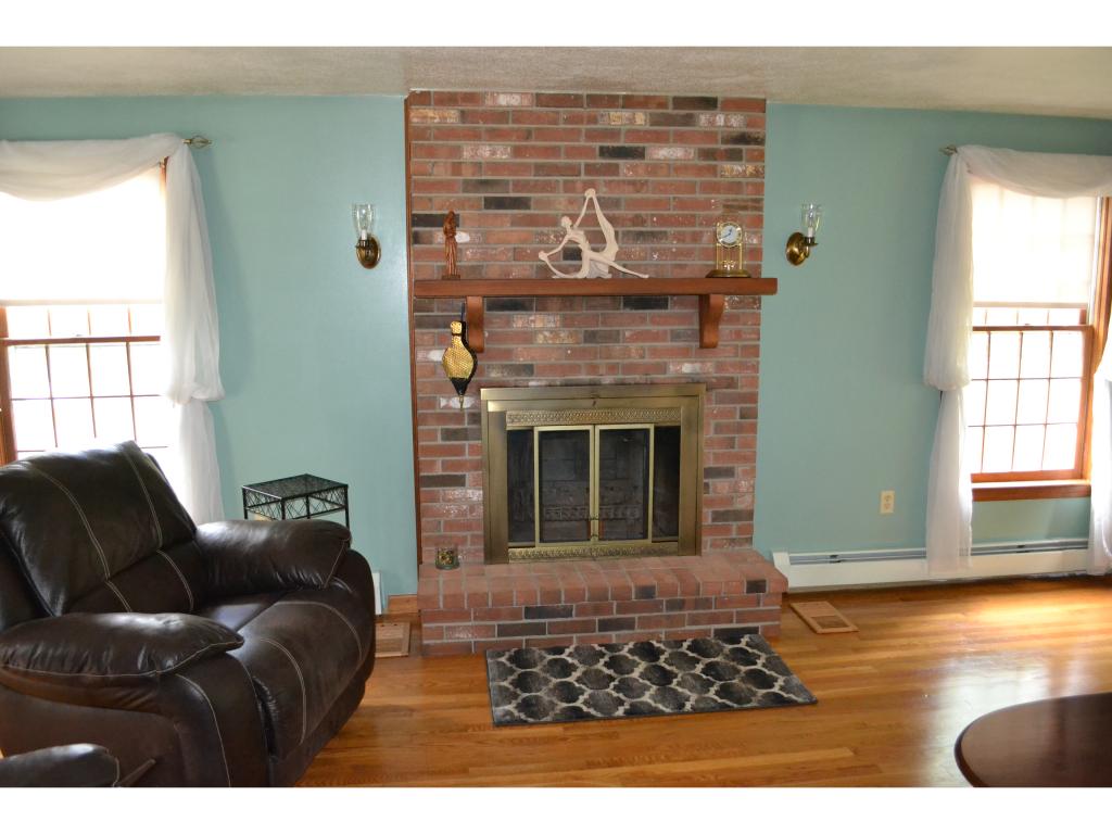 43 Floyd Road Derry, NH 03038 - Photo 10 of 24