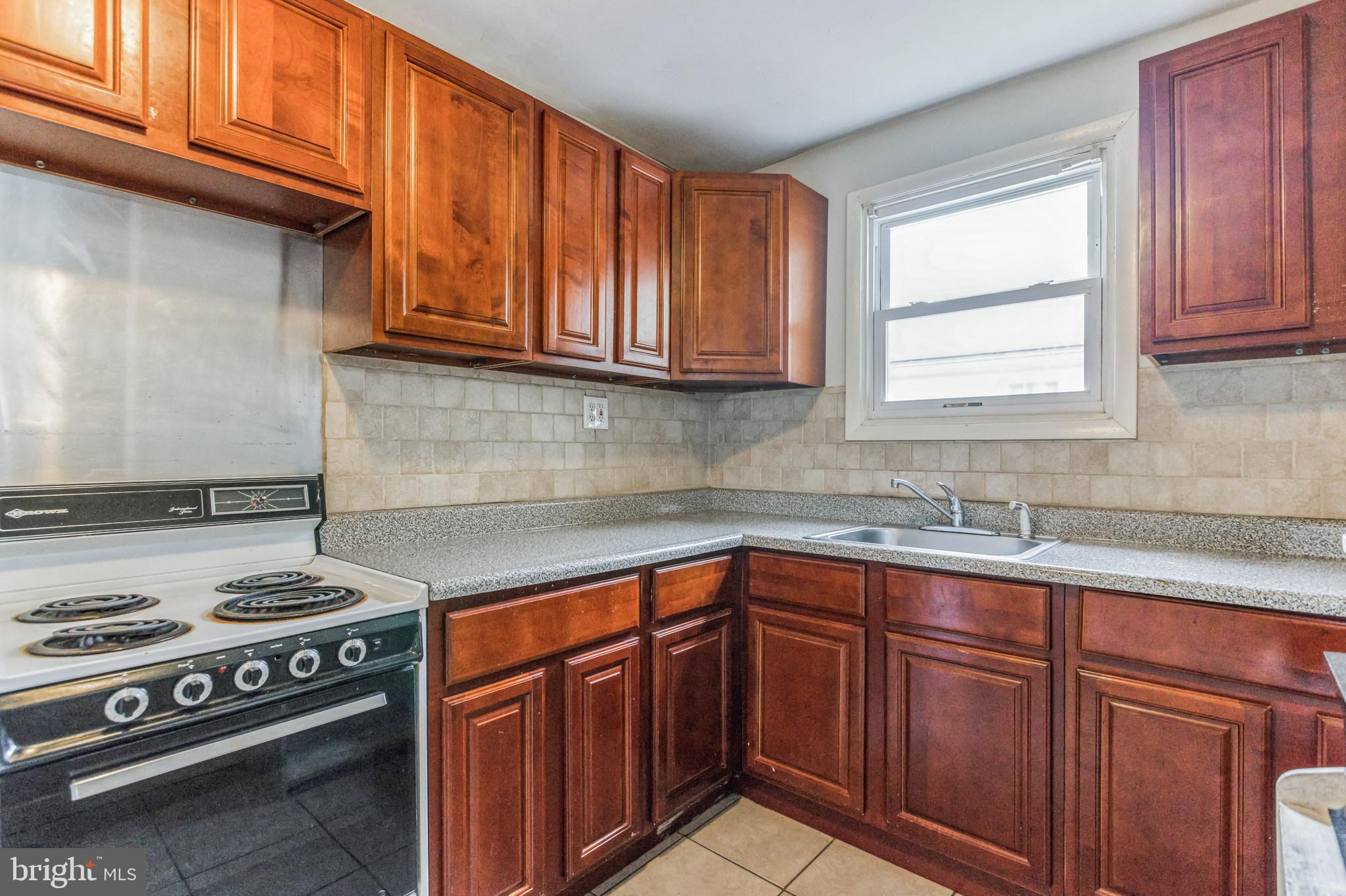 528 Sycamore Avenue Croydon, PA 19021 - Photo 12 of 25