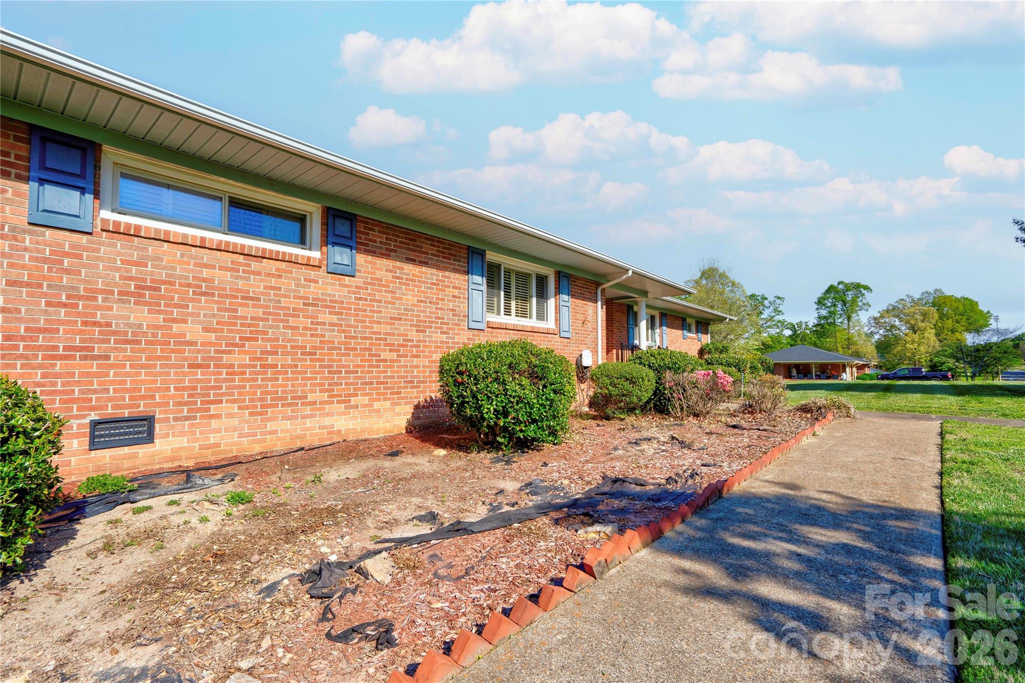 316 Maner Road Kings Mountain, NC 28086 - Photo 3 of 37