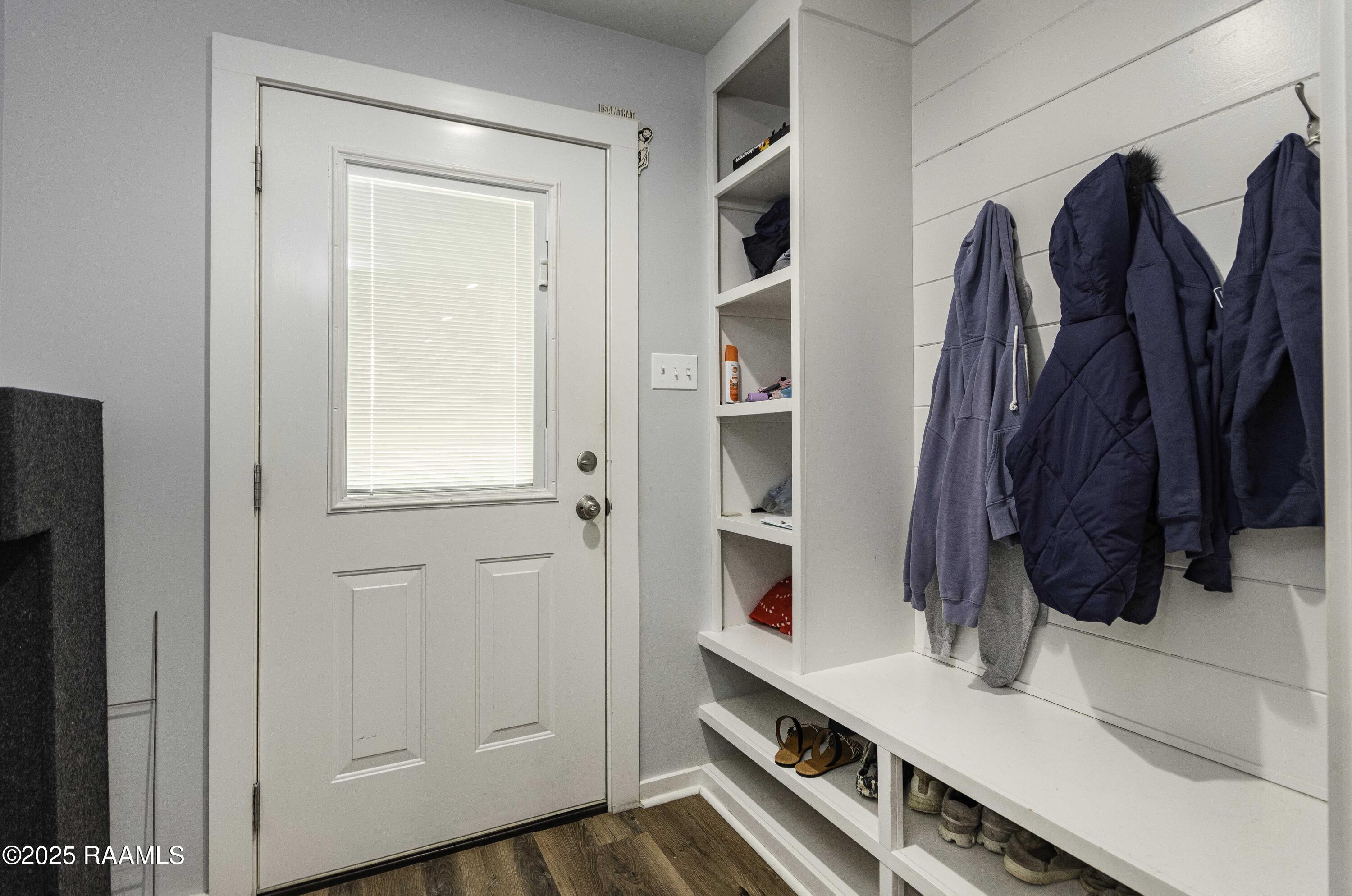 101 Vatican Road Carencro, LA 70520 - Photo 4 of 39 Mud Room 1