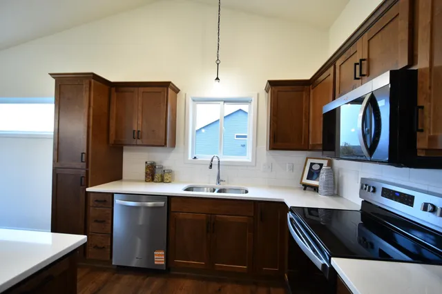 $419,900 | 903 7th Avenue, Wanamingo, MN 55983