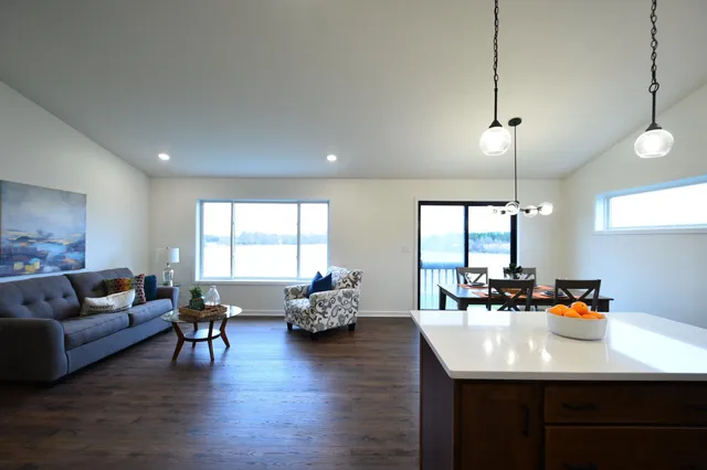 $419,900 | 903 7th Avenue, Wanamingo, MN 55983