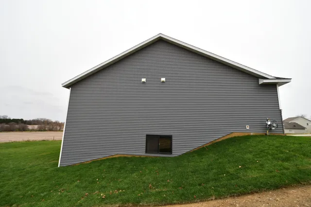 $419,900 | 903 7th Avenue, Wanamingo, MN 55983