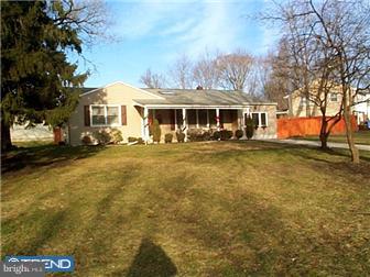 1104 West Valleybrook Road Cherry Hill, NJ 08034 - Photo 1 of 12 Exterior Front