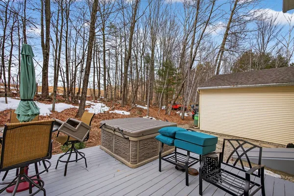 $435,000 | 44 Stone Brooke Drive, Mechanic Falls, ME 04256