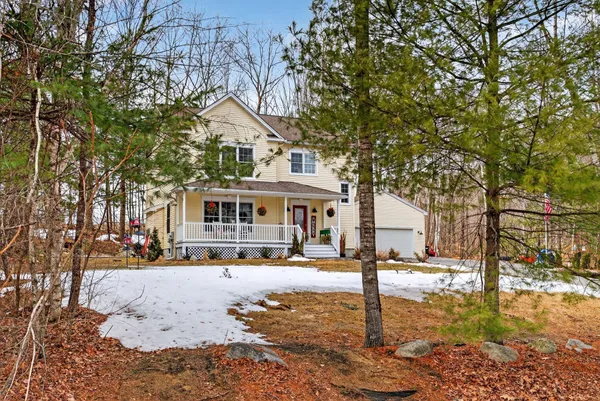 $435,000 | 44 Stone Brooke Drive, Mechanic Falls, ME 04256