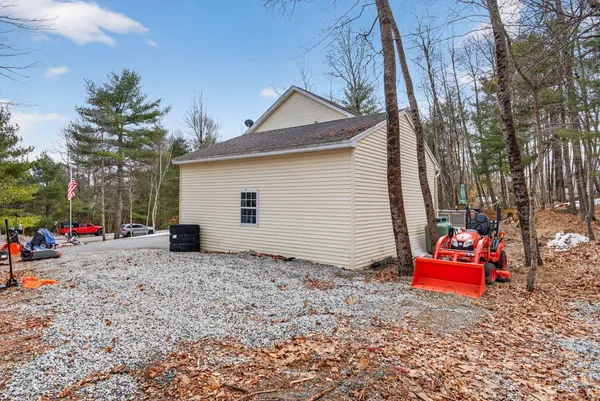 $435,000 | 44 Stone Brooke Drive, Mechanic Falls, ME 04256