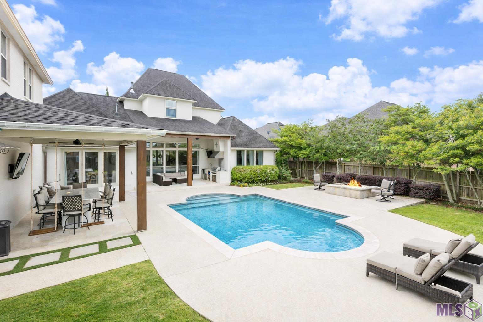 13721 Quail Grove Avenue Baton Rouge, LA 70809 - Photo 3 of 29