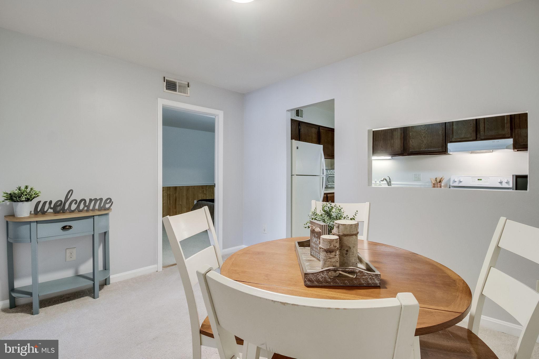 6151 Edsall Road, Unit B Alexandria, VA 22304 - Photo 8 of 25 Dining Room