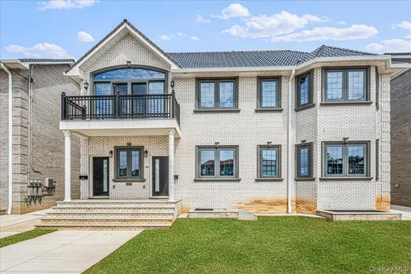 $1,620,000 | 150-25 Hawtree Street | Ozone Park