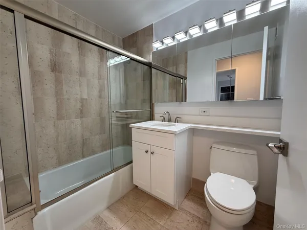 $1,168,000 | 11201 Queens Boulevard, Unit 18B | Forest Hills