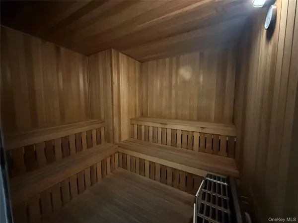 $1,168,000 | 11201 Queens Boulevard, Unit 18B | Forest Hills