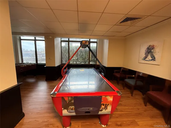 $1,168,000 | 11201 Queens Boulevard, Unit 18B | Forest Hills