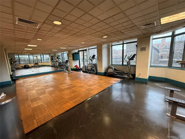 $1,168,000 | 11201 Queens Boulevard, Unit 18B | Forest Hills