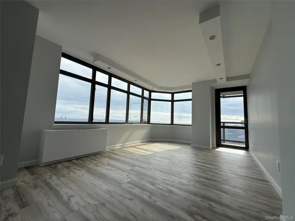 $1,168,000 | 11201 Queens Boulevard, Unit 18B | Forest Hills
