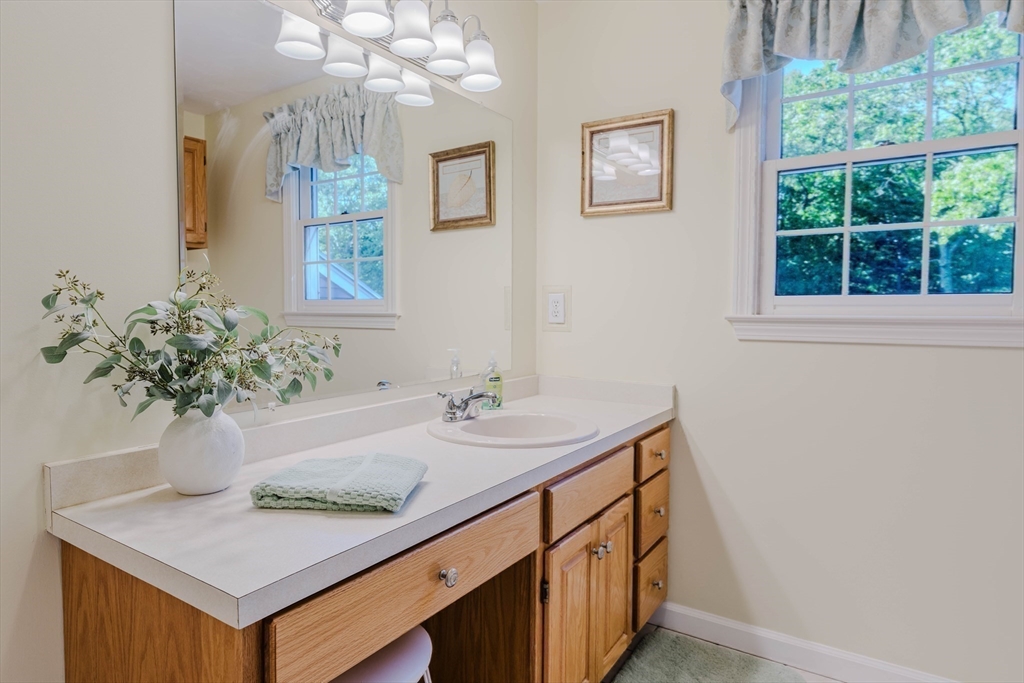 7 Tina Road Milford, MA 01757 - Photo 27 of 38