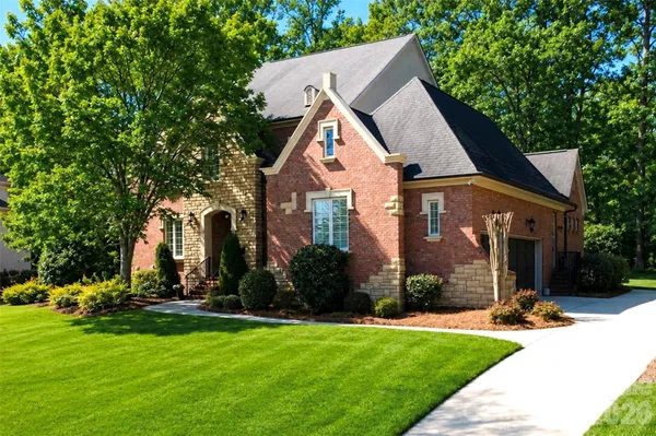 $1,100,000 | 9911 Clarkes View Place Northwest, Concord, NC 28027