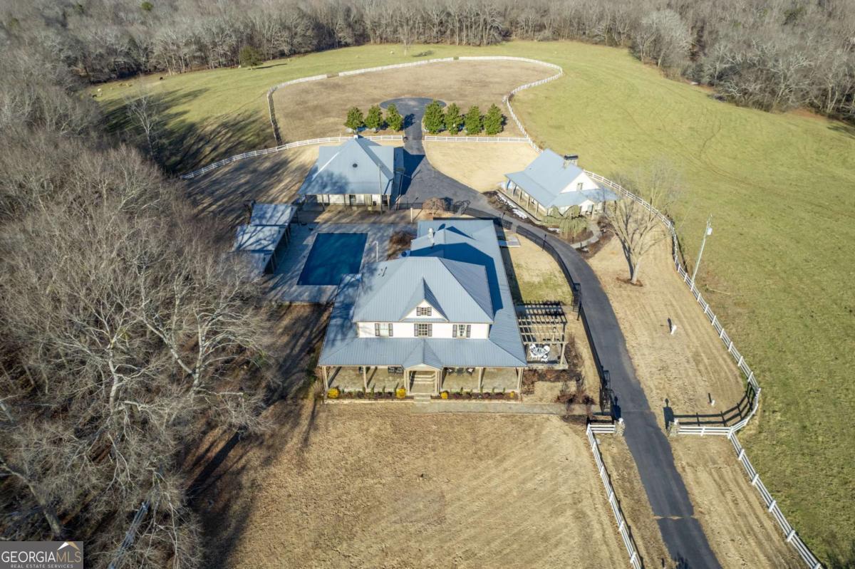 7527 Highway 326 Commerce, GA 30530 - Photo 5 of 100