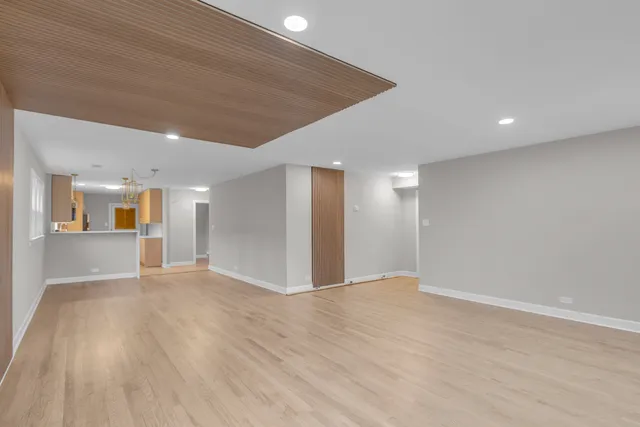 $799,000 | 6304 North Troy Street, Chicago, IL 60659