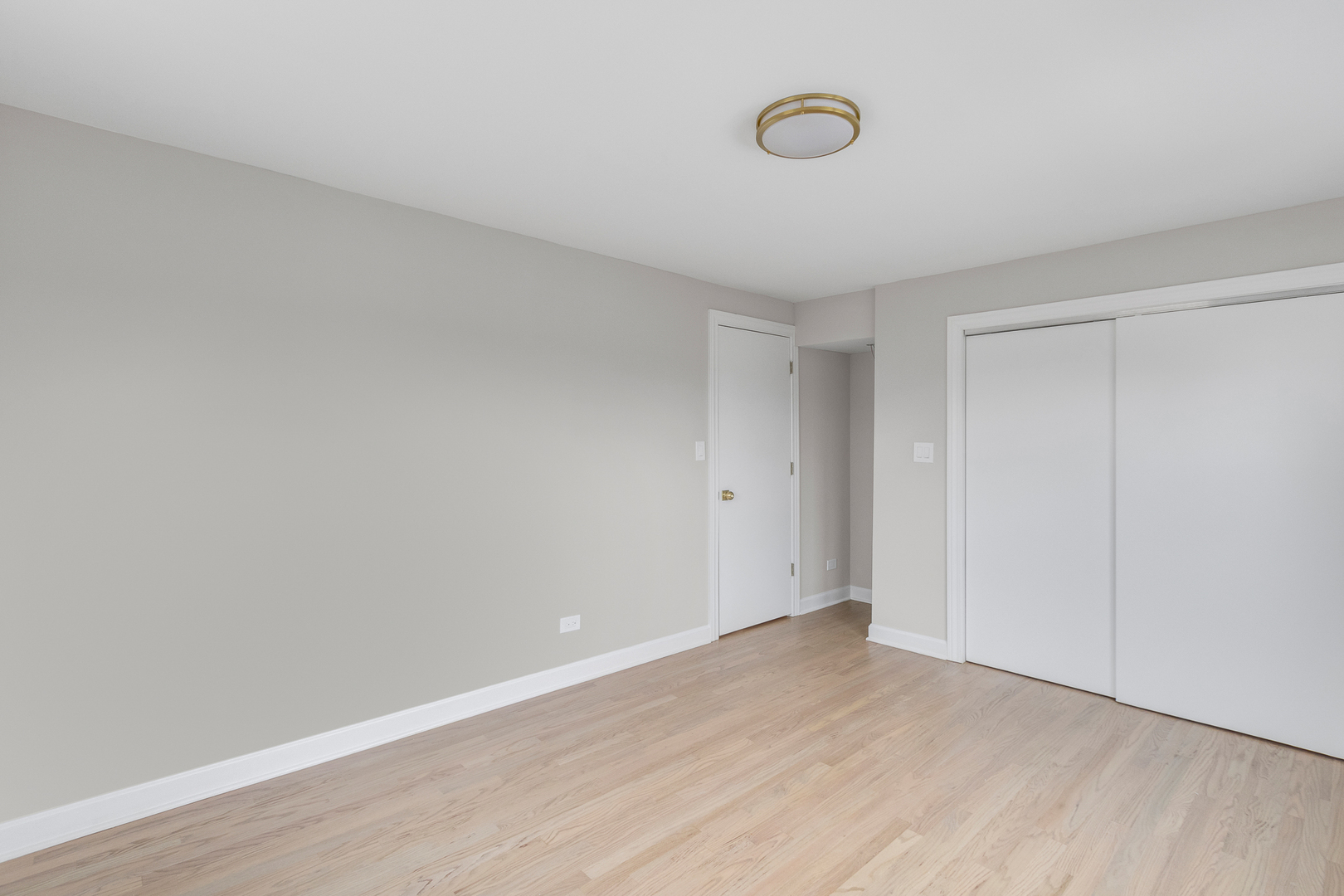 6304 North Troy Street Chicago, IL 60659 - Photo 25 of 35 a view of an empty room