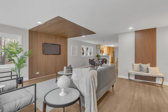 $799,000 | 6304 North Troy Street, Chicago, IL 60659