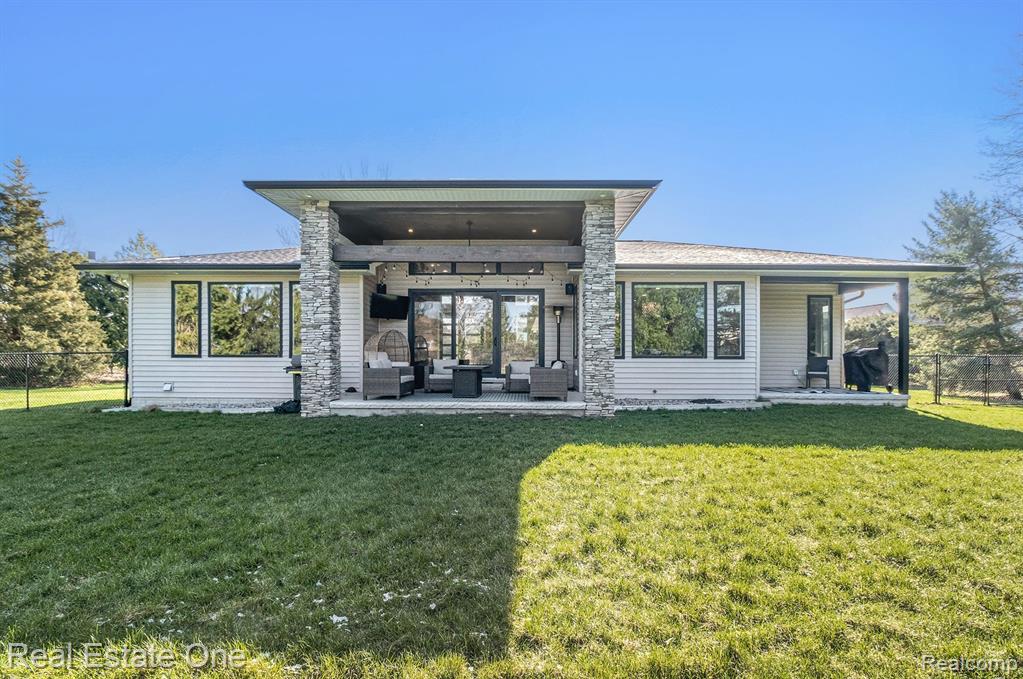 8481 Holcomb Road Clarkston, MI 48348 - Photo 20 of 32