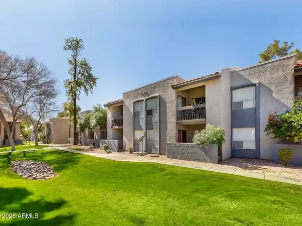 $1,633 | 164 North 74th Street, Unit 2D, Mesa, AZ 85207