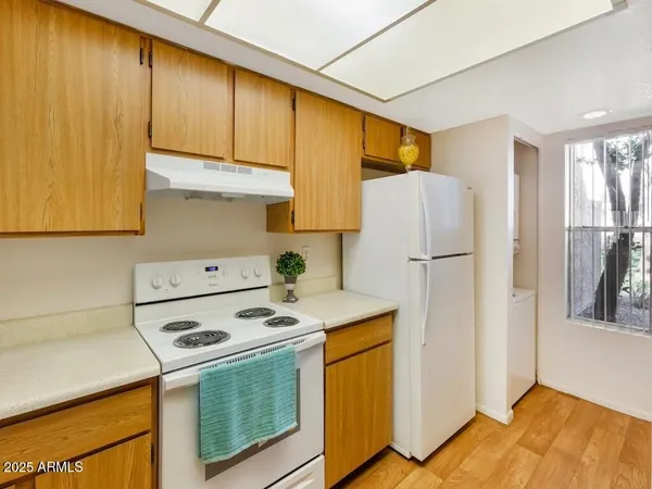 $1,631 | 164 North 74th Street, Unit 2D, Mesa, AZ 85207