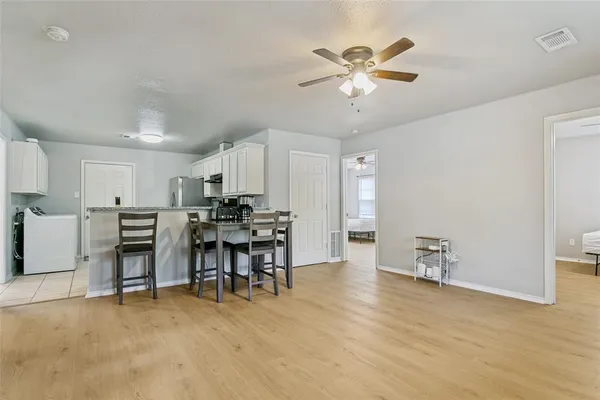 $750 | 107 South Crawford Street, Unit 2, Denton, TX 76205